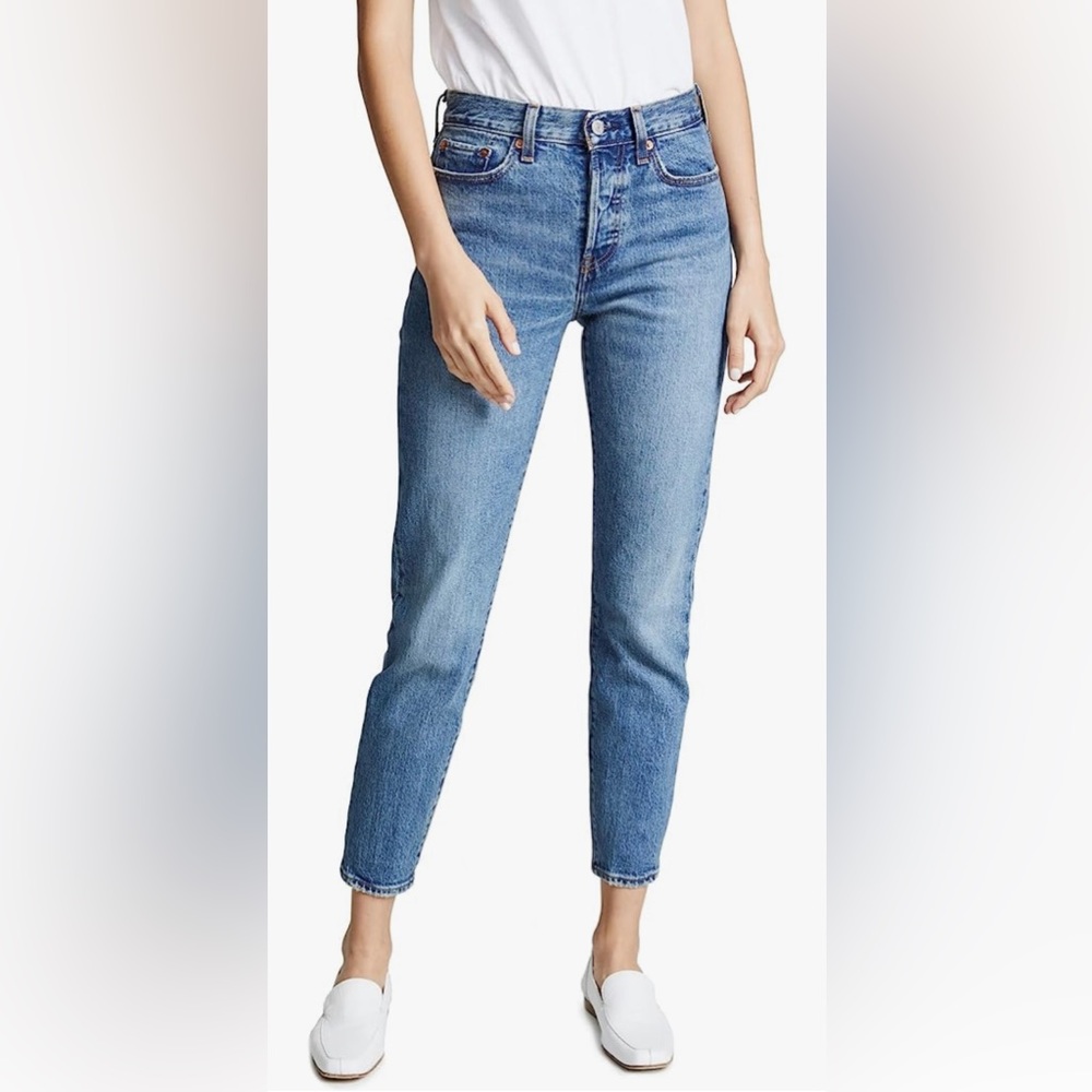 NWOT Levi’s Wedgie Icon Fit Jeans